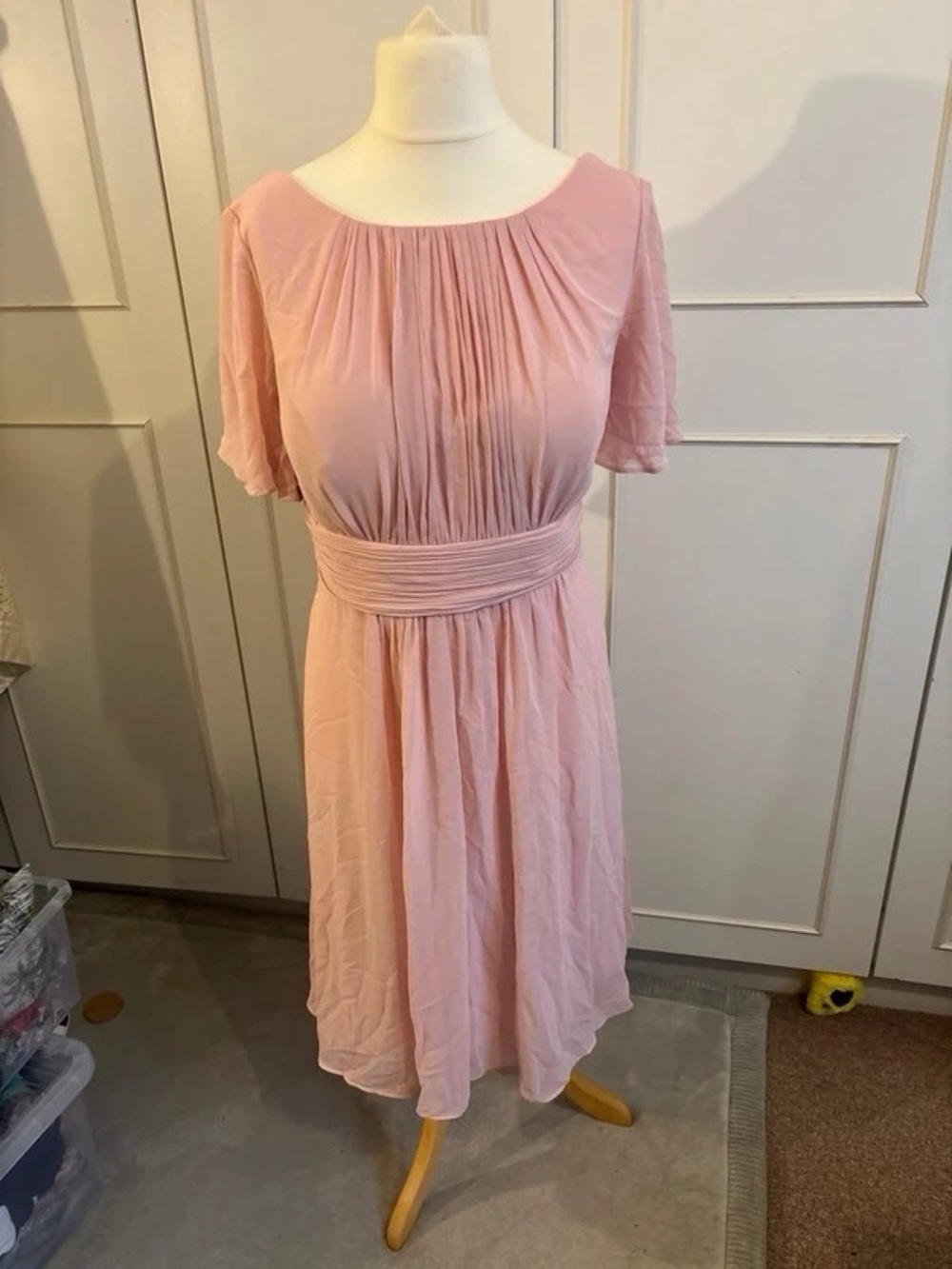 Classic Pink Pleated Waist Midi Dress